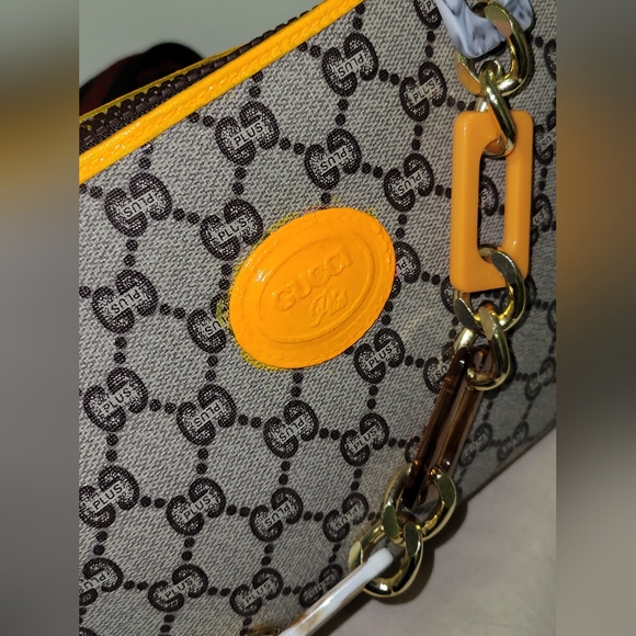 AUTHENTIC GUCCI Plus, Vintage, Clean, Excl. Cond. Custom Trim, Clutch/Bag - Picture 9 of 16